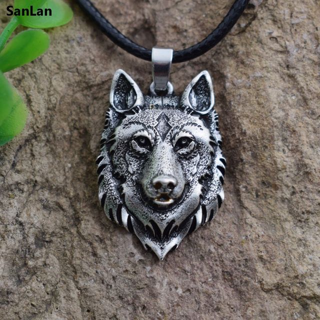 Wolf Head Pendant Necklace